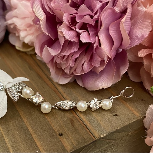 Crystal Pearl Flower Vine Tiara Headdress - Picture 9 of 16